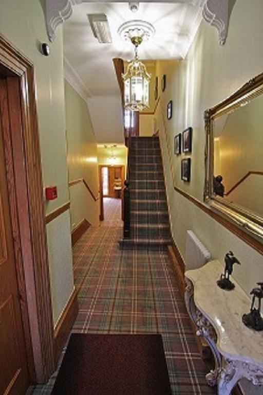 Warrens Guest House York Bagian luar foto