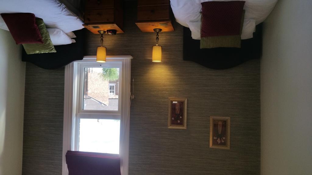 Warrens Guest House York Ruang foto