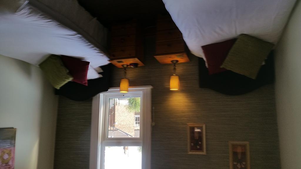Warrens Guest House York Ruang foto